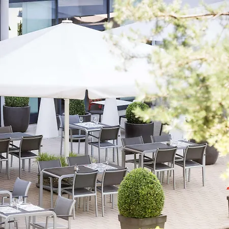 Hotel Novotel Geneve Aeroport 4*
