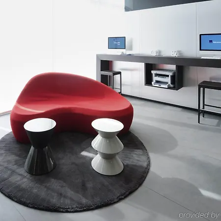 Novotel Geneve Aeroport 4*