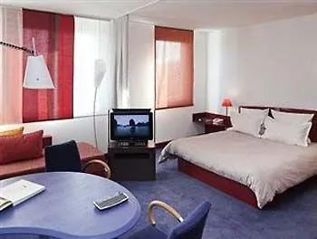 Novotel Geneve Aeroport 4*