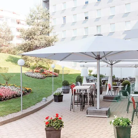 Novotel Geneve Aeroport Hotel
