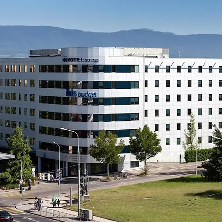 Novotel Geneve Aeroport Готель 4*